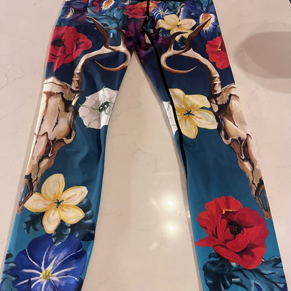 Yoga Democracy Floral Skull Print Leggings